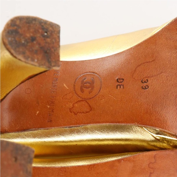 Chanel Gold Pumps Sz 8 (Sz 39) - Picture 5 of 6